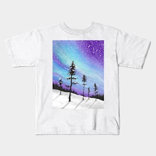 Dancing aurora on snowy landscape watercolor artwork Kids T-Shirt